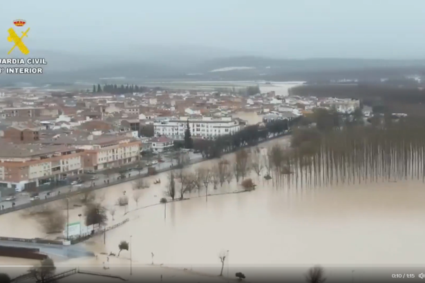 furtuna lonardo matura portugalia si spania o persoana a murit si cateva mii au fost evacuate 69845e5a7fbe2