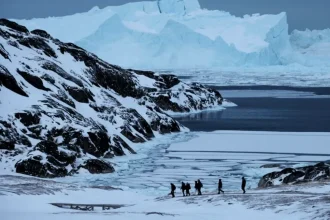 groenlanda a inregistrat cea mai calda luna ianuarie din istorie pe fondul schimbarilor climatice accelerate 69833a9a7d7f1