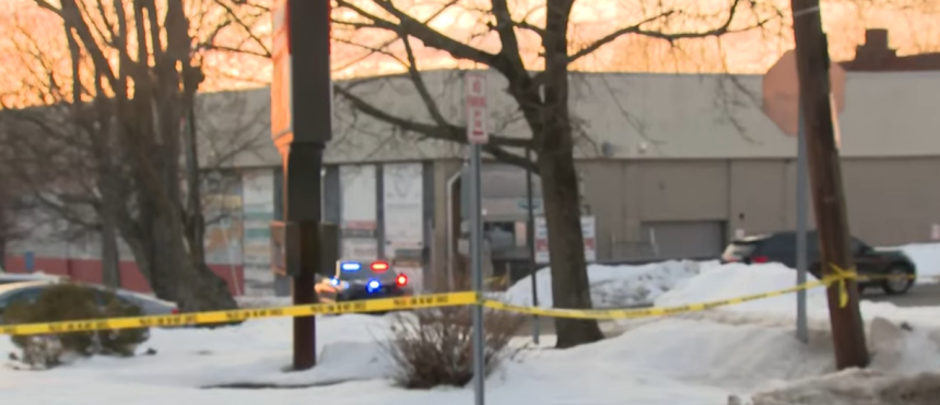 impuscaturi la un meci de hochei pentru tineri din rhode island 3 morti 6994075166455