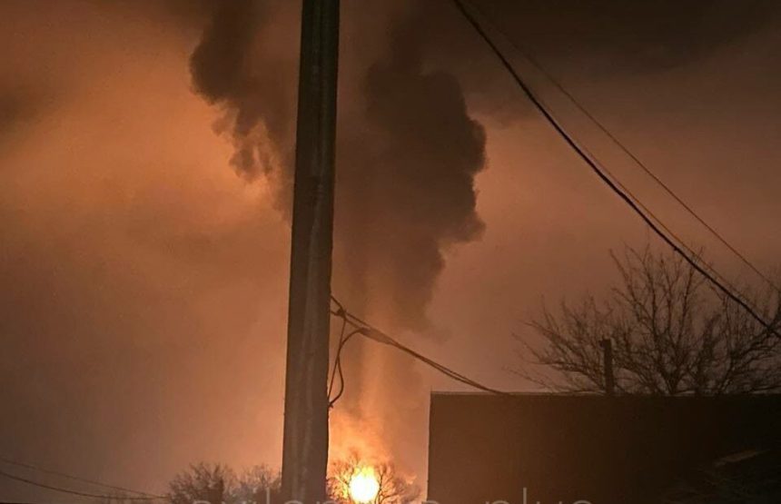 incendiu urias la o rafinarie strategica din sudul rusiei dupa un atac cu drona 699438d94bca4