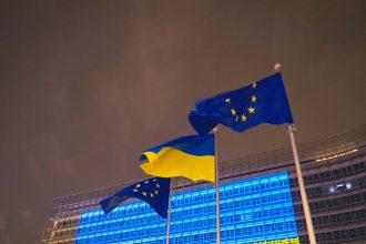 institutiile ue din bruxelles iluminate in semn de sprijin pentru ucraina 699d3b7a4fc22