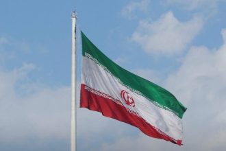 iran indeamna cetatenii sai sa ramana calmi si confirma lansarea de rachete si drone spre israel 69a2b31fbe5cd