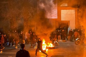 iranul pedepseste medicii care au ingrijit protestatari raniti 698466931f43d