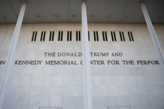 kennedy center se va inchide timp de doi ani anuntul facut de trump pe fondul boicotului artistilor 698035394fe3d