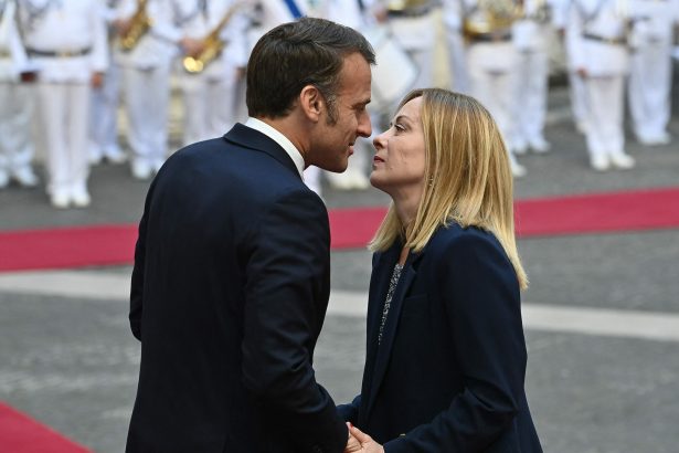 macron reactie dura catre meloni dupa declaratiile despre incidentul de la lyon sa ramana fiecare acasa si oile vor fi bine pazite 6998435a77c5c