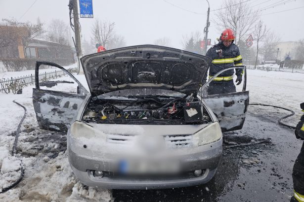 masina mistuita de flacari pe o sosea din giurgiu 69998d4ebe413