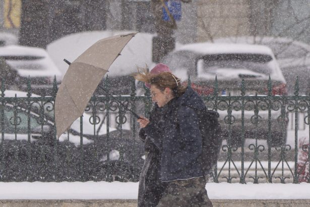 meteo bucuresti ninsori slabe si intensificari ale vantului 69899f371d805
