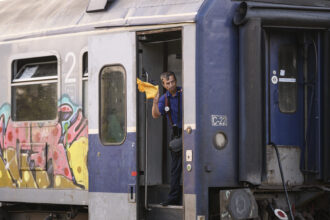 ministerul transporturilor da calea ferata la fier vechi la propriu 697f46c61af00