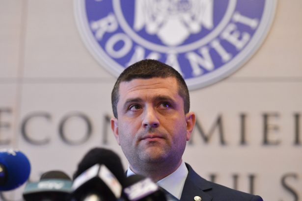 ministrul apararii nu se schimba modul in care se calculeaza pensiile actuale 698498688b993