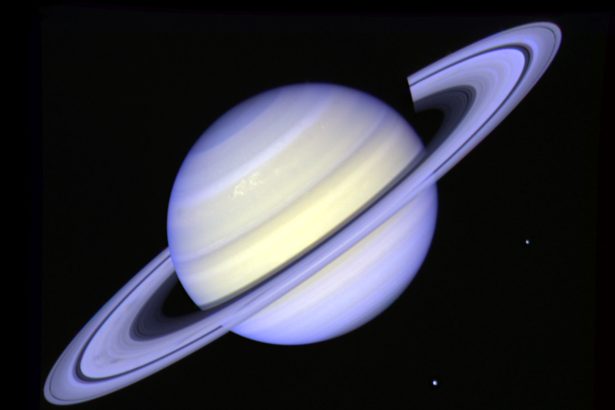 misterul lui saturn cum explica astronomii formarea lui titan si a inelelor planetei 699d76de43da4