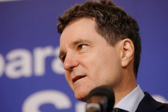 nicusor dan transmite felicitari premierului japonez sanae takaichi pentru victoria in alegeri 698997a137bbd