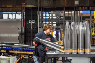 o noua strategie america first cine are prioritate la armele americane 69870606e0918