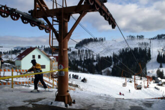 o turista australiana a murit dupa ce a ramas blocata intr un teleschi in japonia 698055fac38ae