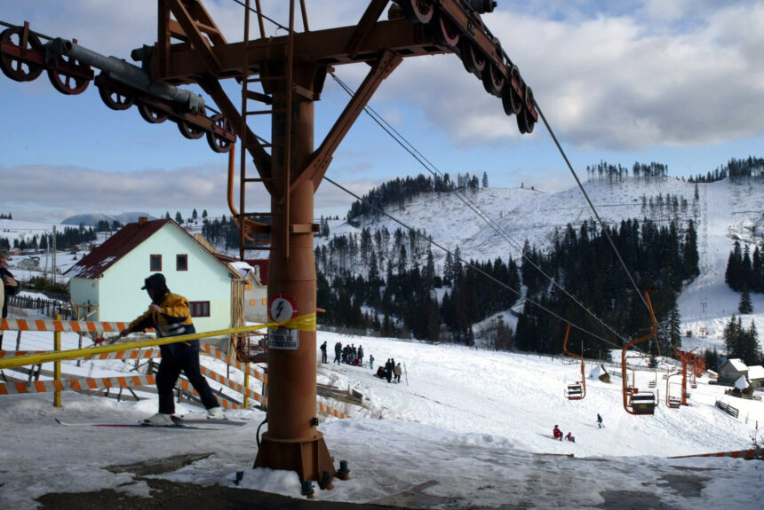 o turista australiana a murit dupa ce a ramas blocata intr un teleschi in japonia 698055fac38ae