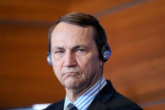 radoslaw sikorski germania si franta nu mai pot conduce singure europa polonia cere un rol mai mare in ue 6996f68f0e816