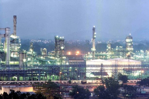 rafinariile din india refuza noile oferte de petrol rusesc 69888674121ba