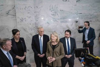senatori americani in groenlanda pentru reconstructia increderii afectate de declaratiile lui trump 698a2c5ff41f6
