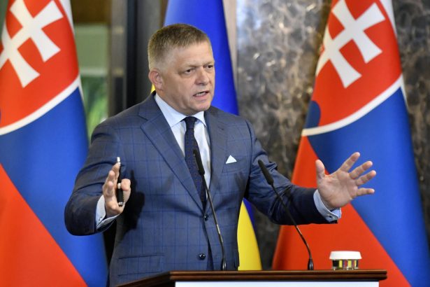 slovacia opreste livrarile de urgenta de energie electrica catre ucraina 699cbc8fc58ec