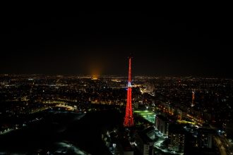 sts peste 140 de cladiri din romania vor fi iluminate in rosu de ziua europeana a numarului 112 698c6b21c37a3