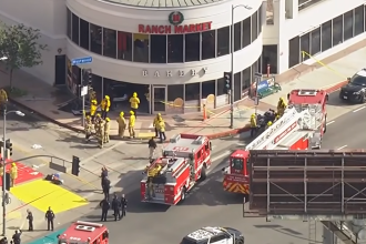 sua trei morti si sase raniti dupa ce o masina a lovit un biciclist si a intrat intr un supermarket 69853d05337bf