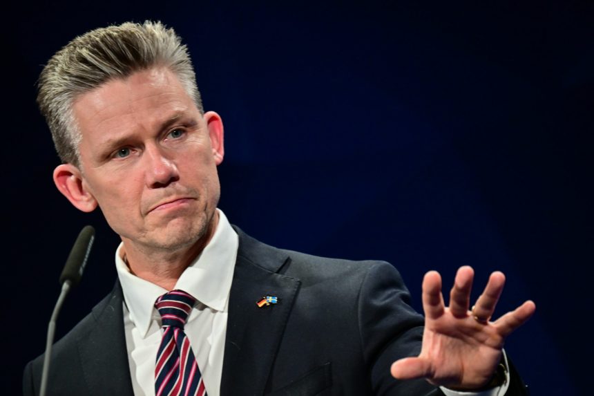 suedia sprijina ucraina cu un al treilea pachet purl de 100 de milioane de dolari 698f53d882501