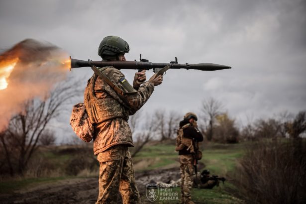 the new york times ucrainenii sunt tot mai pregatiti sa cedeze teritorii in schimbul pacii ce riscuri sunt 69835b7160a52