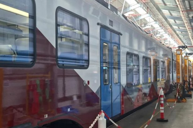 trafic feroviar restrictionat pe distanta rupea cata dupa un incident la linia de contact 698f3281ce9ac