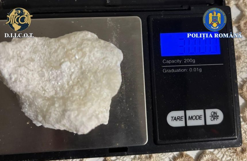 trei barbati au procurat si vandut droguri in bihor preturi intre 100 si 450 de lei 699daf5894b7b