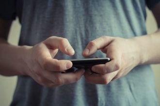 trei surori adolescente din india s au sinucis dupa ce parintii le au fost confiscat telefoanele mobile 69847baf41848