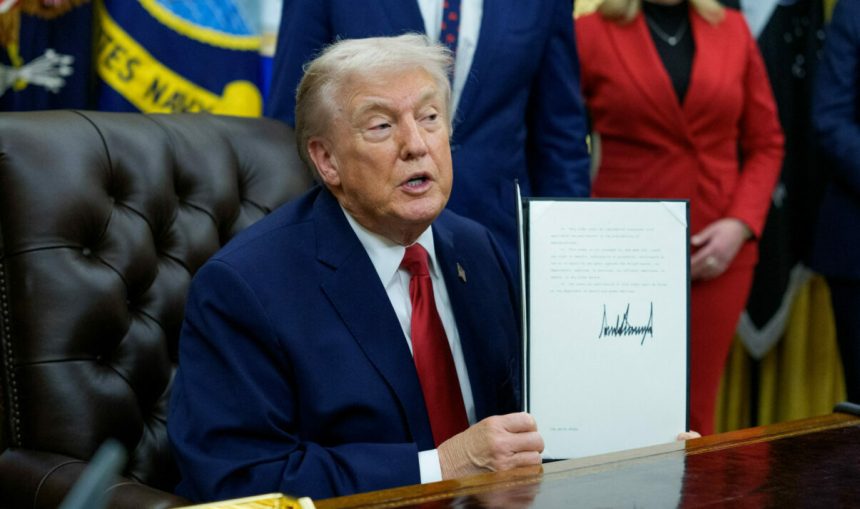 trump elimina baza legala a regulilor anti poluare din sua totul pentru bani spune obama 698f415d67622