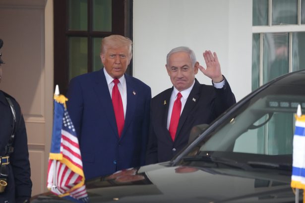 trump i a spus lui netanyahu ca va continua sa discute cu iranul 698d2734535a1