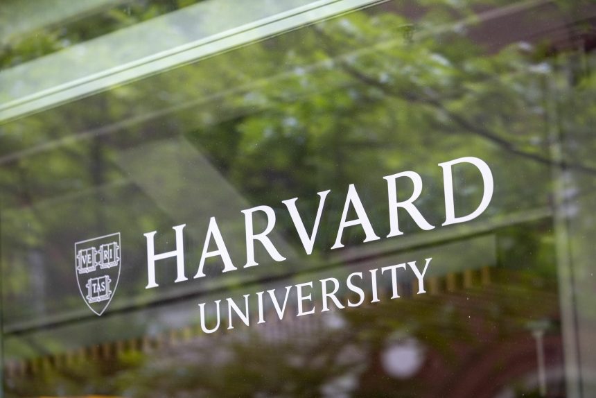 universitatea harvard afectata de scandalul epstein fostul sau presedinte lawrence summers demisioneaza 699f7157812a6