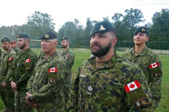 val de recrutari in armata canadiana dupa amenintarile lui trump 699ebc502b0c5