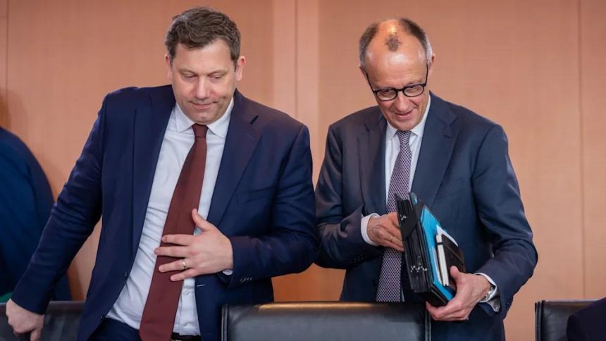 75 dintre germani sunt nemultumiti de guvernul merz din cauza cresterii preturilor la carburanti oamenii cer alte masuri drastice impotriva taxelor si profiturilor companiilor 69b6712574807