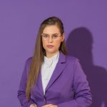 Deputata Codruța Corcheș cere demisia ministrului Oana Țoiu după scandalul privind fiica lui Victor Ponta și zborul de repatriere.