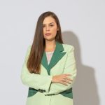 Deputata Codruța Corcheș cere anchetă după acuzații privind folosirea ketaminei într-un adăpost de câini din Alba.