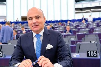 Rareș Bogdan speaking in the European Parliament in Strasbourg calling for Europe to align with the United States against Iran