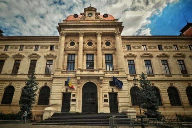 bnr lanseaza o reproducere din argint a monedei de 5 lei din 1880 tirajul este limitat la 1 000 de piese cat costa moneda 69b6c8cee704b