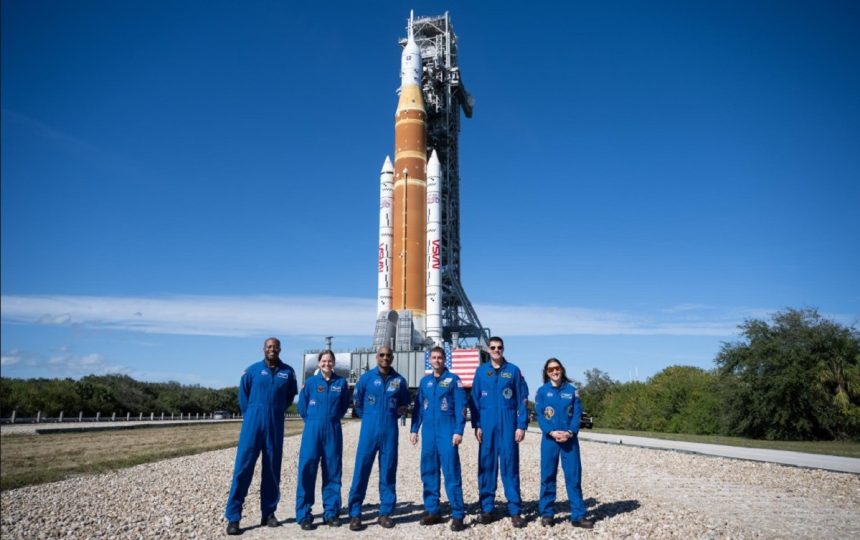 ce este de fapt artemis ii misiunea nasa care duce astronauti in jurul lunii 69ca4ffe1c4d4