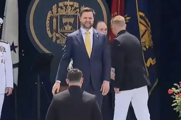 cea mai mare provocare pentru jd vance sa faca pace cu iranul actualul vicepresedinte isi joaca viitorul 69c679f0d94f8