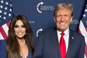 cum o porecleste presedintele sua pe ambasadoarea din grecia maritata cu guvernatorul californiei si logodita cu donald trump jr 69c648bc18d6a