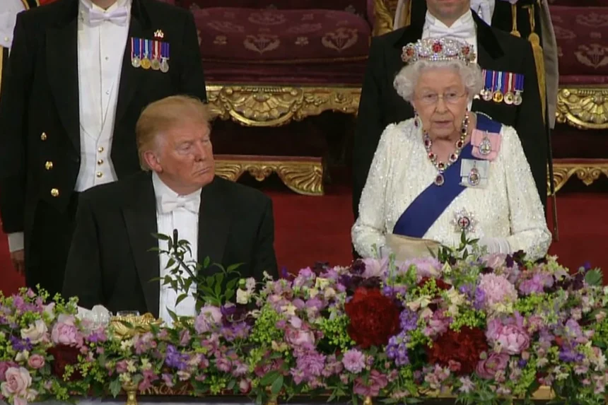donald trump a primit o lectie neasteptata de la regina elisabeta a ii a acum s a aflat totul 69c39a0301f57