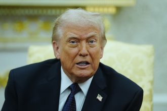 donald trump ofera imunitate armatei si politiei iraniene daca se predau 69aa1b3f9aaa6