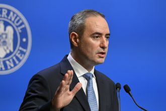 edited alexandru nazare romania nu traverseaza o criza este o consecinta necesara schimbarii de paradigma 69a696de4e143