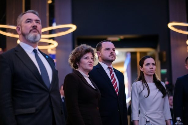 edited alexandru rogobete la gala colegiului medicilor este un moment important pentru sanatatea romaneasca astazi medicina in romania nu se mai face cu mainile goale 69c58523c7c8f