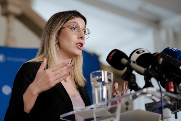 edited diana buzoianu critica numirea noului director general al romsilva reforma o batalie lunga de dus 69c3f4635d998