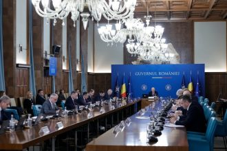 edited guvernul declara stare de criza pe piata petrolului si plafoneaza adaosul comercial la carburanti 69c10b332508e