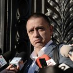 edited mihai fifor atacuri dure la adresa premierului ilie bolojan avem un guvern paralizat de ideile fixe ale unui singur om premierul frana trebuie sa plece 69b3d89c21359