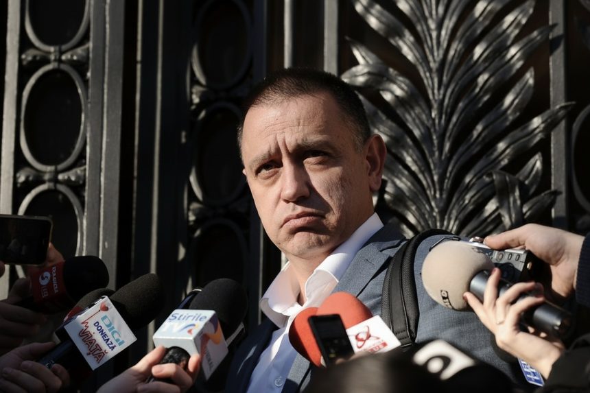 edited mihai fifor atacuri dure la adresa premierului ilie bolojan avem un guvern paralizat de ideile fixe ale unui singur om premierul frana trebuie sa plece 69b3d89c21359