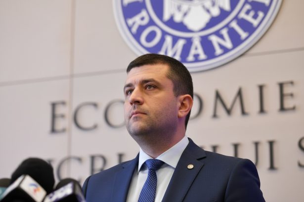 edited ministrul apararii informatii despre cele trei avioane si militarii americani sositi duminica in romania 69b6df2817e39